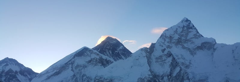 Image of the peaks of Mount Everest in Nepal.