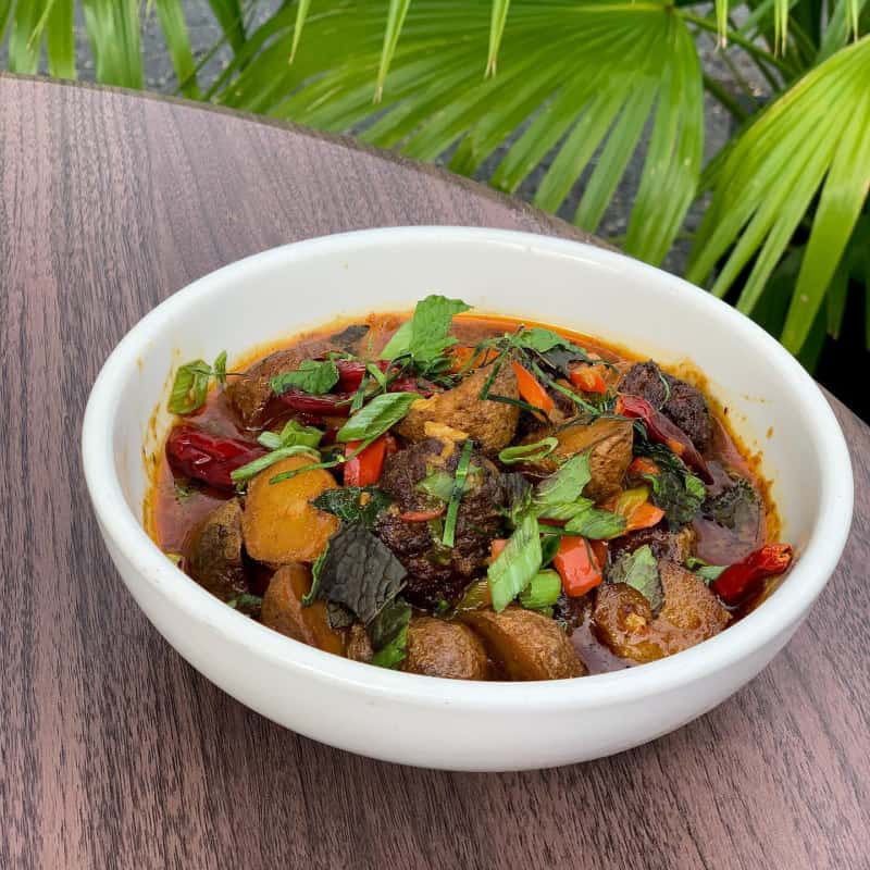 Image of a bowl of curry lamb meatballs at the romantic Jazz club/restaurant in northern NJ