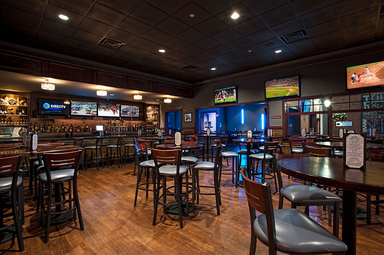 Topgolf Swing Suite At Game Time Bar And Grill Best Bars For