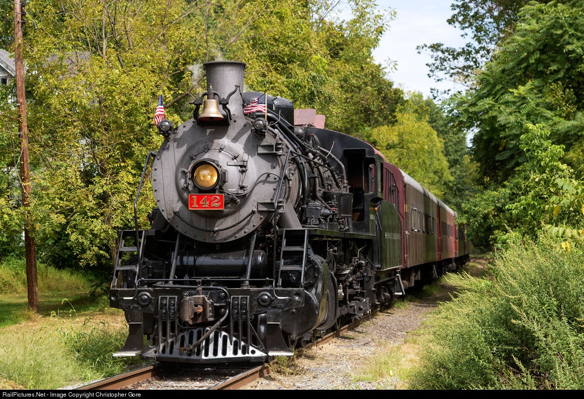 delaware river railroad excursions parking