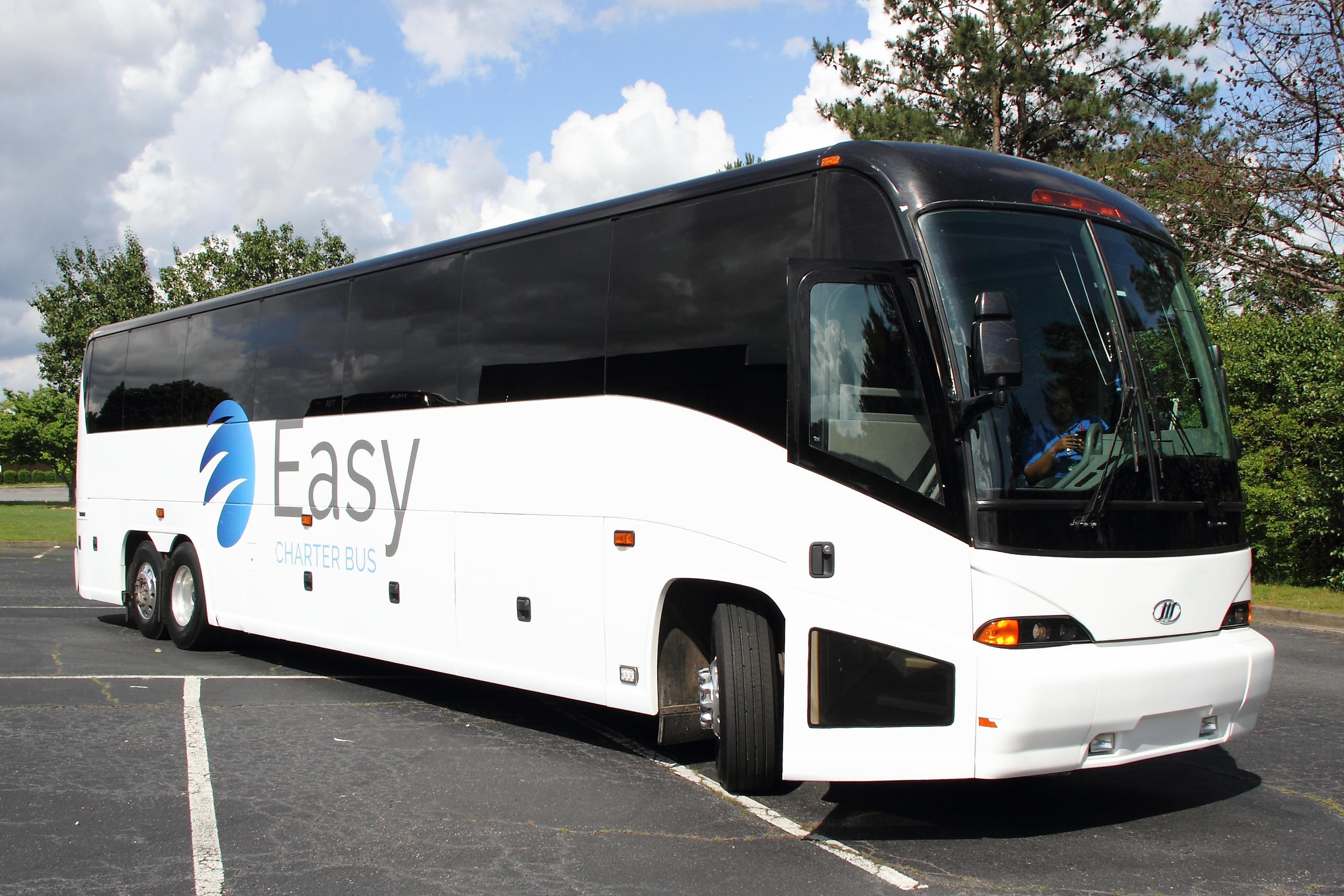 Easy Charter Bus Offers Private Group Transportation