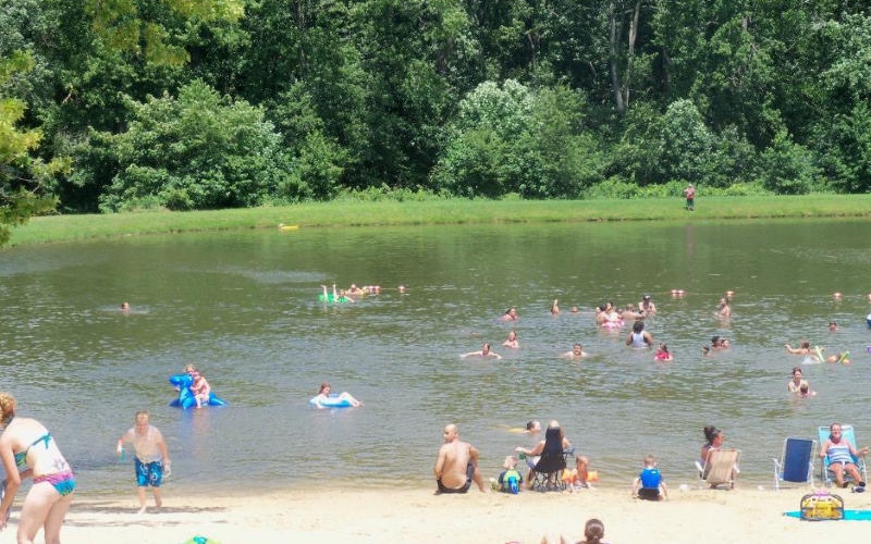 Four seasons campground deals