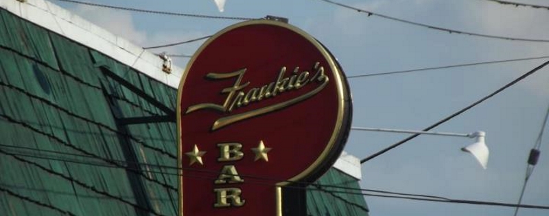 Frankie's Bar and Grille