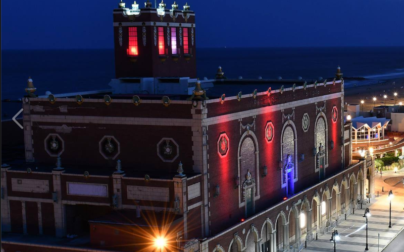 Paramount Theatre And Convention Hall