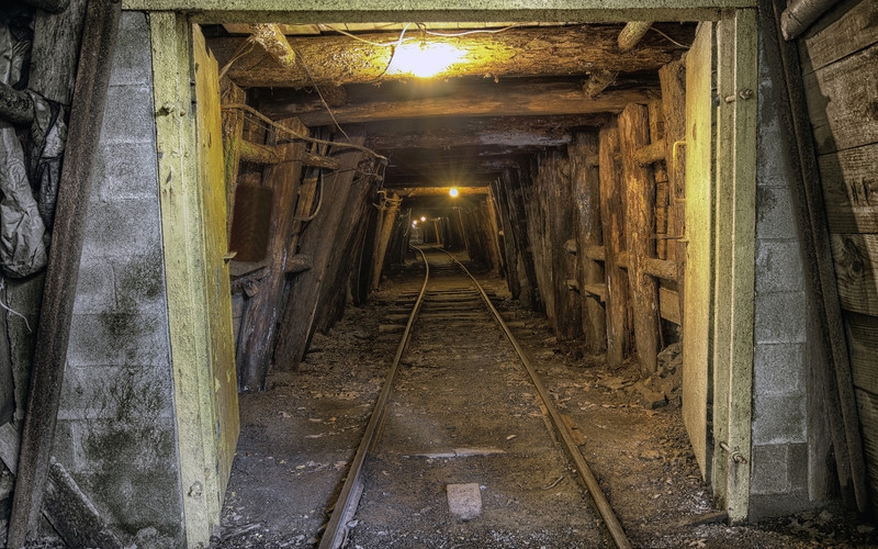 Pioneer Tunnel Coal Mine Tour Cavern NJ