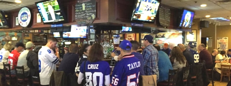 Redd's Restaurant & Bar