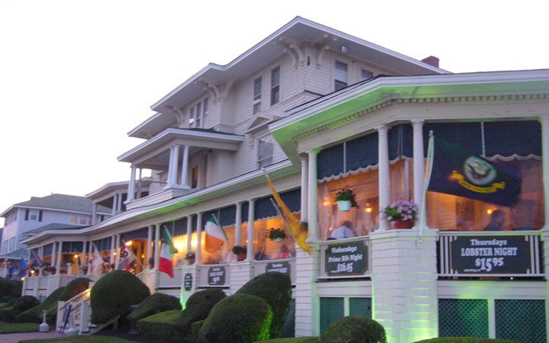 Monmouth County Outdoor Bars on the Jersey Shore