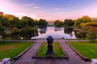 Image of a monument in front of a lake as an example of the coolest attractions in NJ