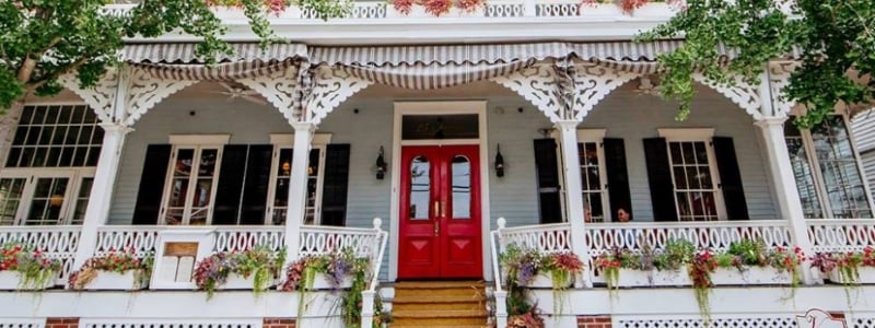 Virginia Hotel & Cottages